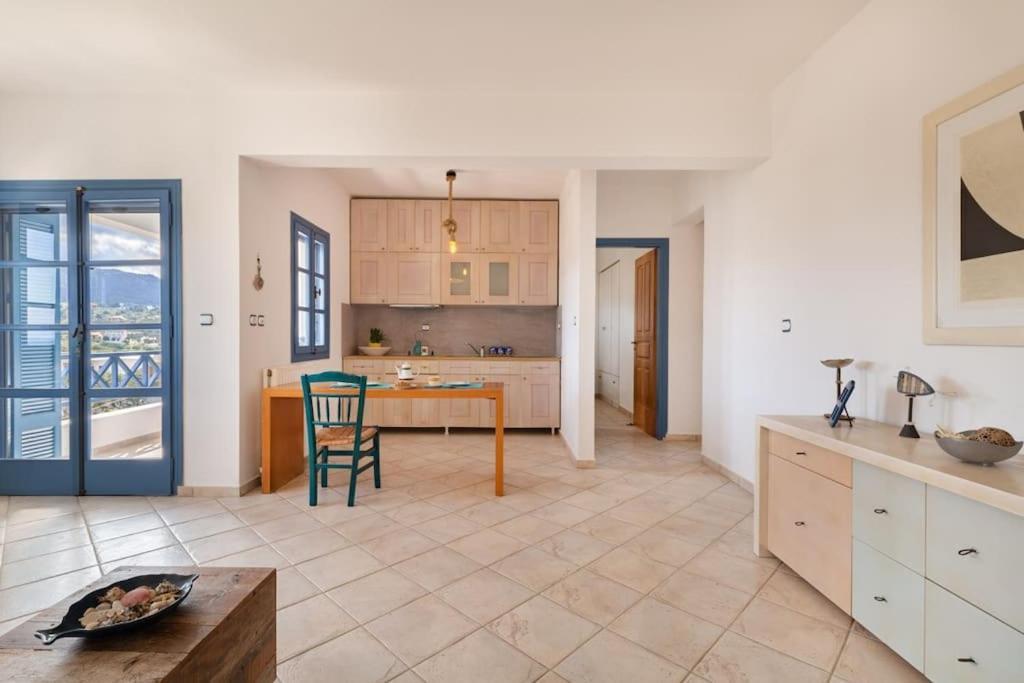 Apartment Nefeli's House *